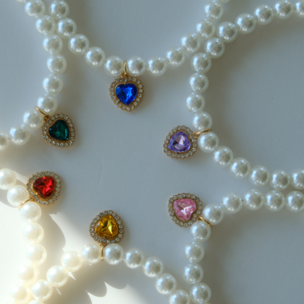 Royal Pearl Pet Necklace – Ruby Red Heart Charm | Glamorous Pet Accessory