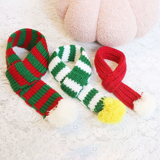 Knitted Xmas Dog Scarf — Cosy Holiday Edition