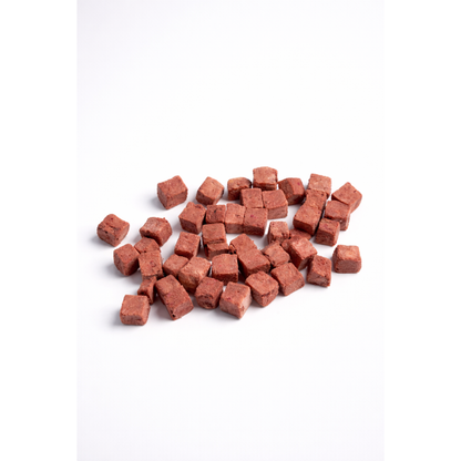 Freeze Dried Chicken, Beef, Beet Cubes Pet Treats (70g)