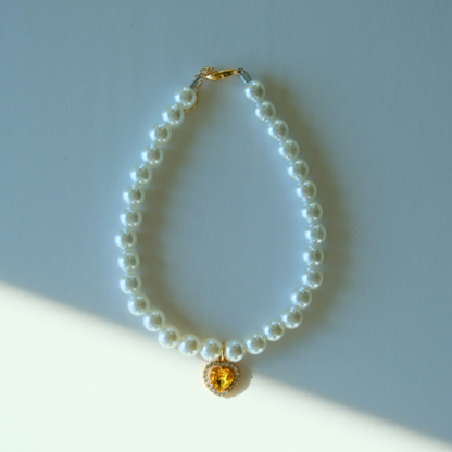 Royal Pearl Pet Necklace – Golden Heart Gem | Luxury Jewelry for Dogs & Cats
