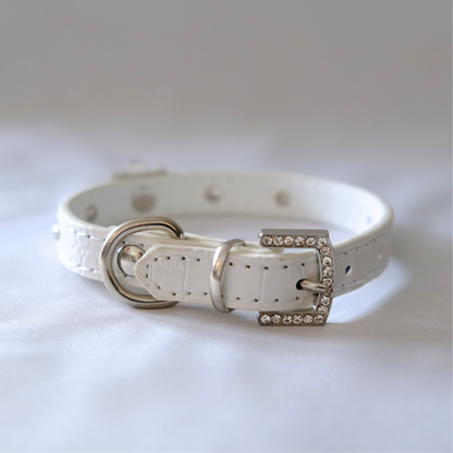 🤍 White Skull Charm Pet Collar – Faux Croc Leather with Rhinestones